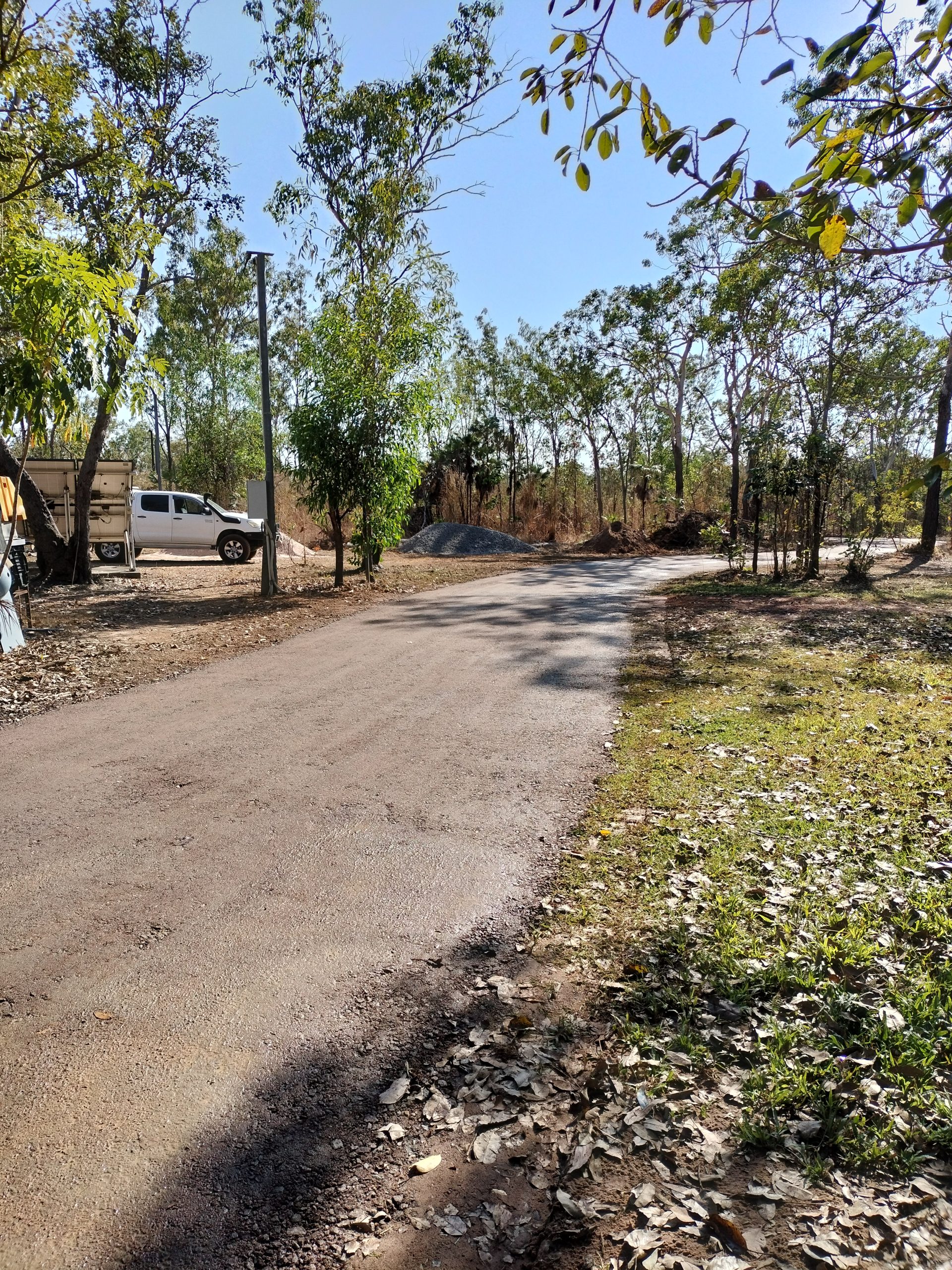 GRAVEL DRIVEWAY